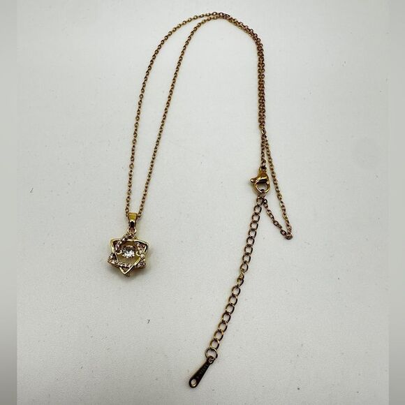 NIB 16" Gold tone, stainless steel "star of david", cz diamond necklace! - Picture 7 of 9